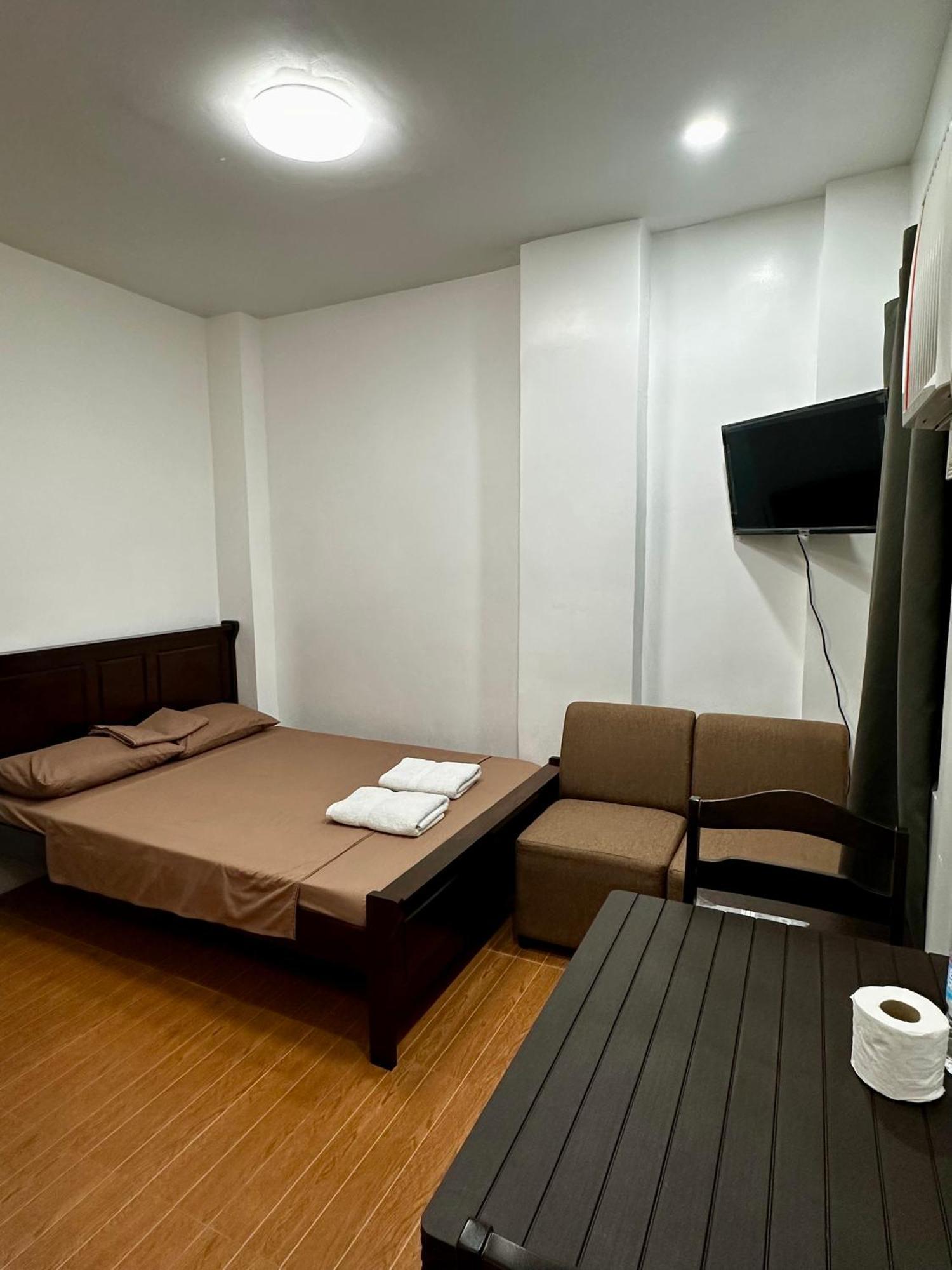 Ferienwohnung Rjc Building Olongapo Exterior foto