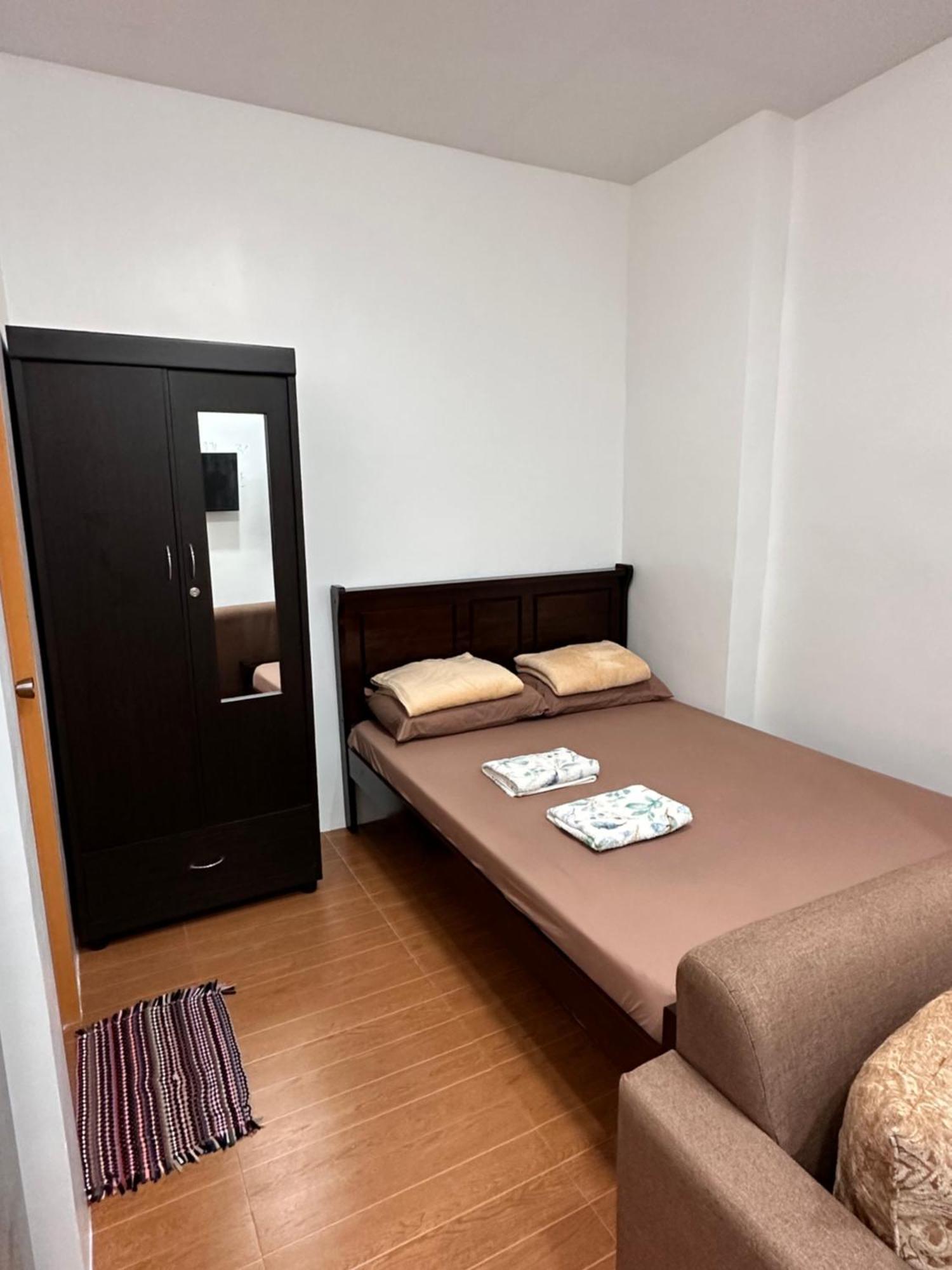 Ferienwohnung Rjc Building Olongapo Exterior foto
